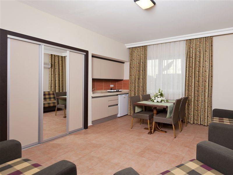Royalisa City Apart Hotel Alanya Extérieur photo